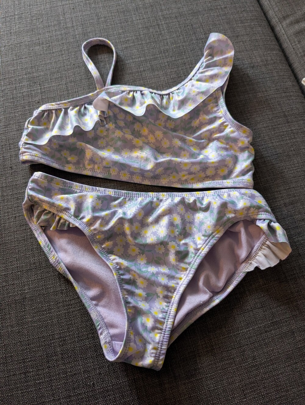Girls 2-piece Swimsuit!